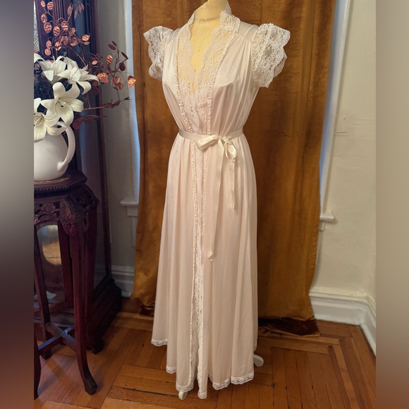 Petite Miss Elaine Vintage Bridal Lace Edged Robe And Slip Peignoir Set - Picture 2 of 15